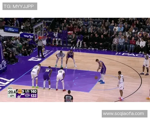 湖人对爵士精彩录播回顾分析球迷不可错过的比赛瞬间 湖人对爵士精彩录播回顾分析球迷不可错过的比赛瞬间